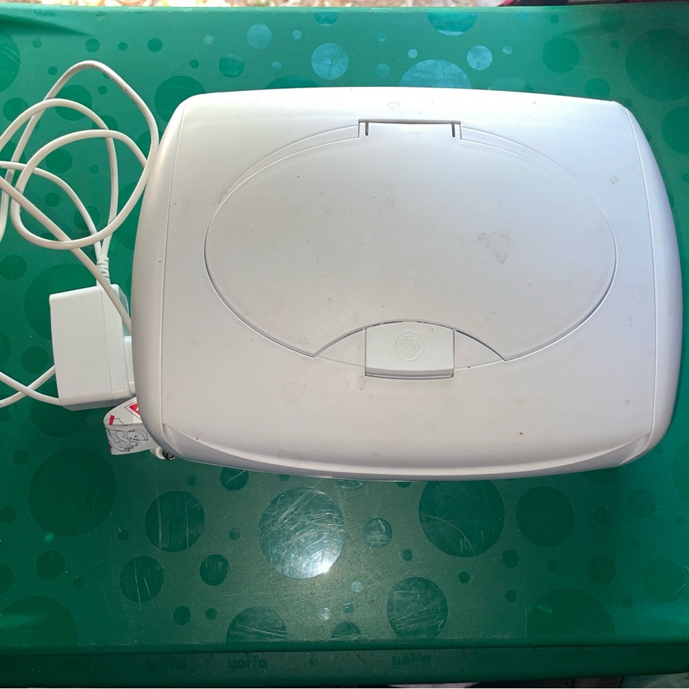 White Electronic Device